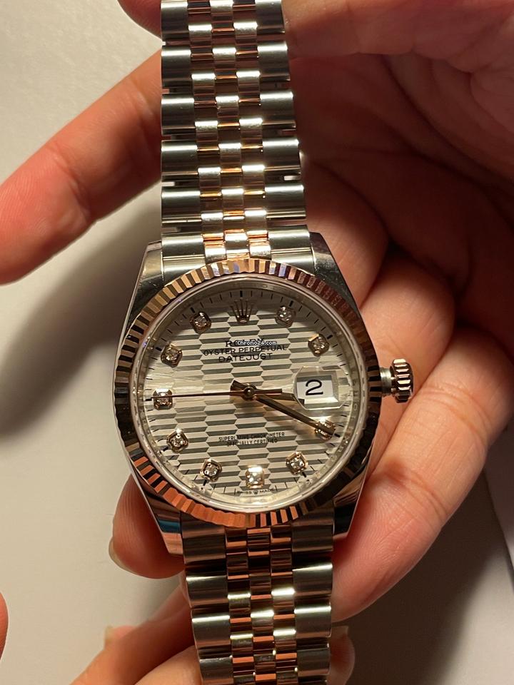 Rolex | Datejust | Oyster 36mm Stainless Steel & Rose Gold Watch Silver Fluted | Gold/Steel | 36 x 44 mm | Gold/Steel | Silver | Automatic