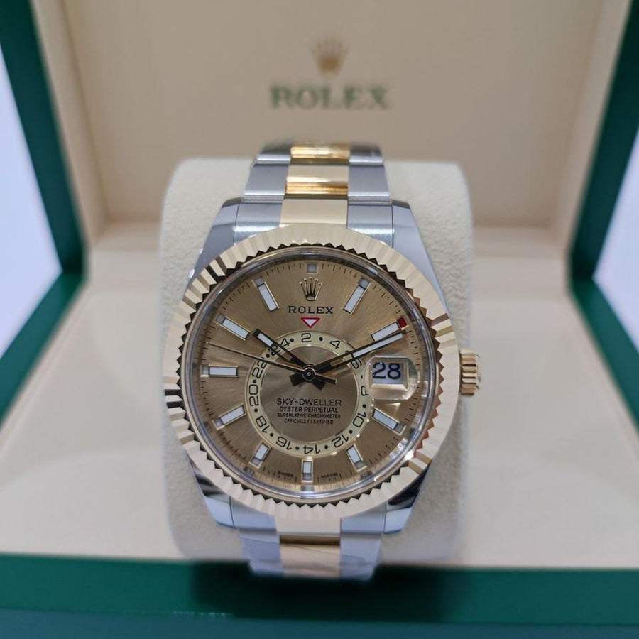 Rolex | Sky-Dweller | M326933-0001  @hksar | Gold/Steel | 42 mm | Gold/Steel | Champagne | Automatic