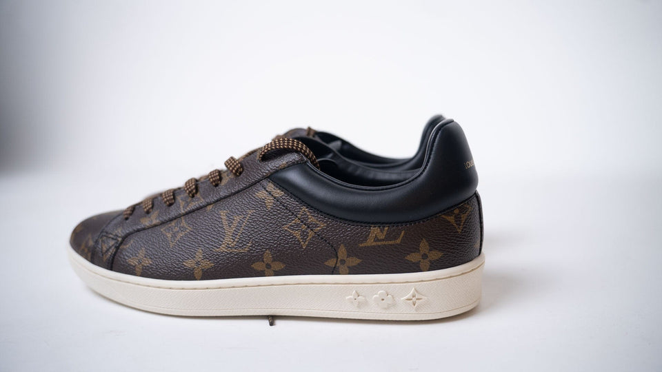 LOUIS VUITTON Luxembourg Sneakers Brown Logo Monogram (UK 7)