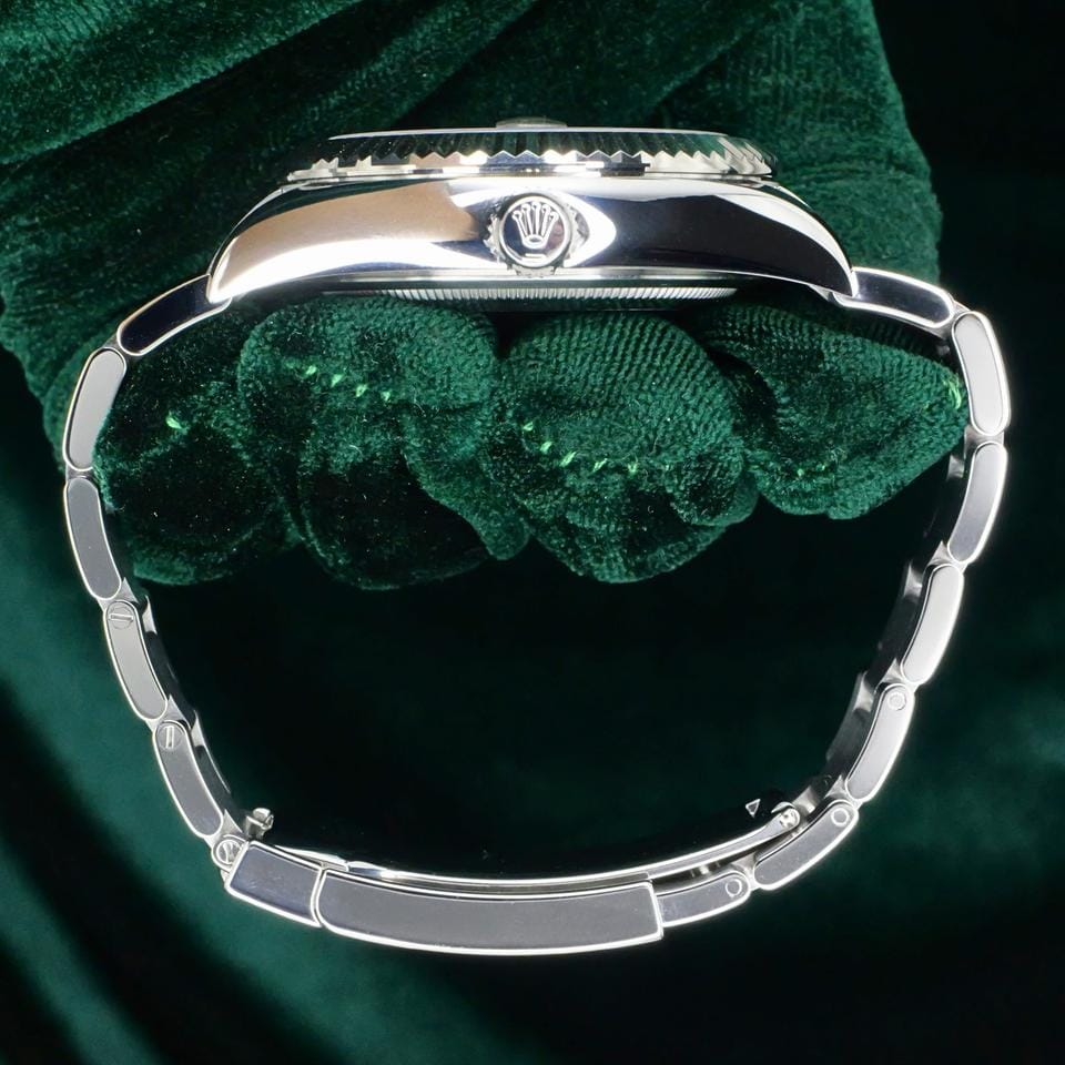 Rolex | Sky-Dweller | 336934 | Steel | 42 mm | Steel | Green | Automatic