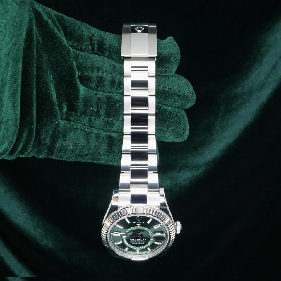 Rolex | Sky-Dweller | 336934 | Steel | 42 mm | Steel | Green | Automatic