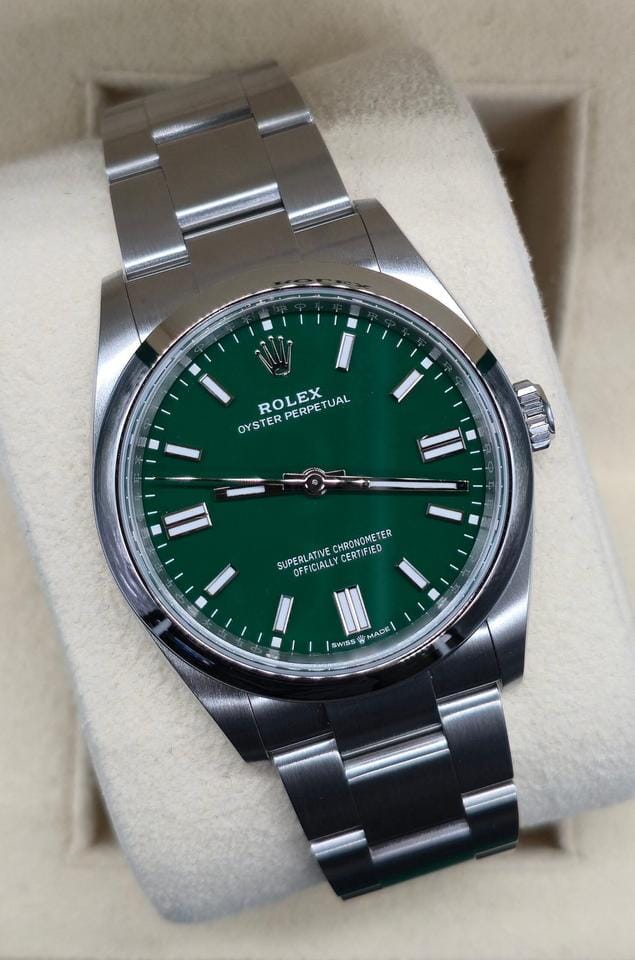 Rolex | Oyster Perpetual | 126000 | Steel | 36 mm | Steel | Green | Automatic