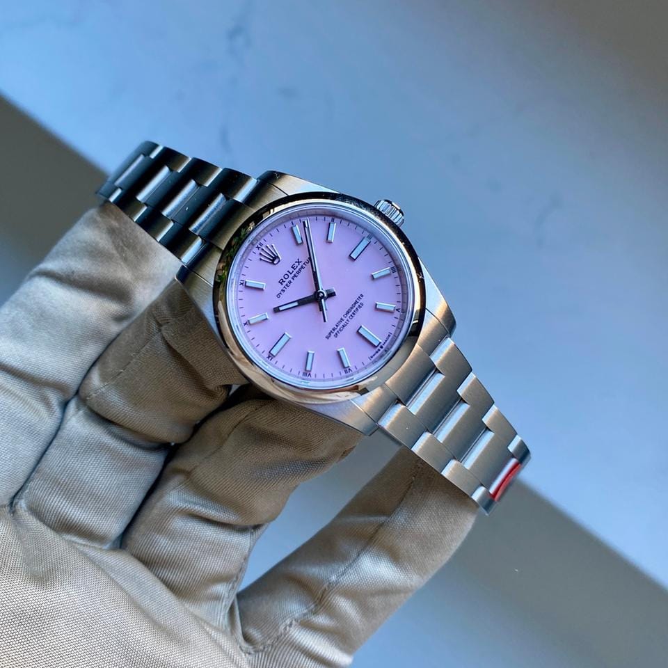 Rolex | Oyster Perpetual | 124200 | Steel | 34 mm | Steel | Pink | Automatic