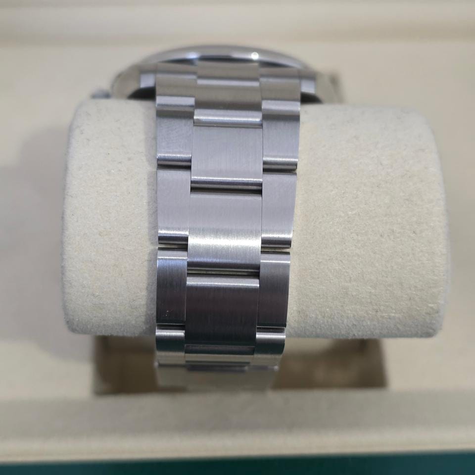 Rolex Oyster Perpetual MED BLUE 41mm ref : 134300 NEUVE 03/2026