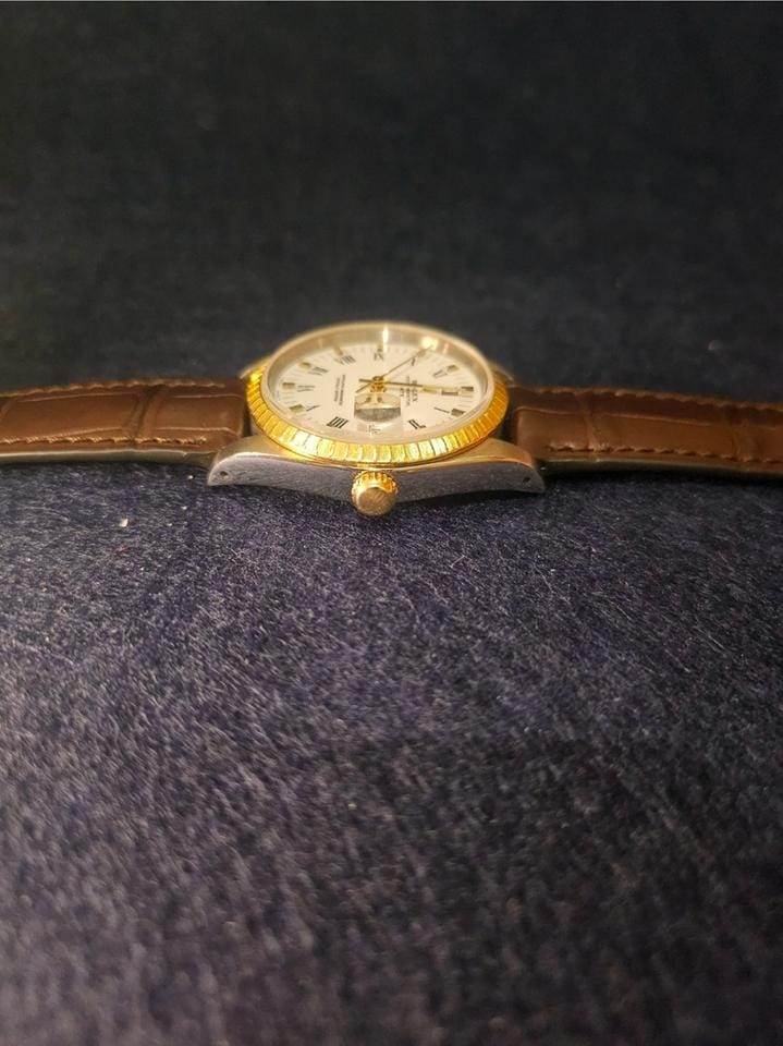 Rolex | Oyster Perpetual | 15233 | Steel | 34 mm | Leather | Automatic
