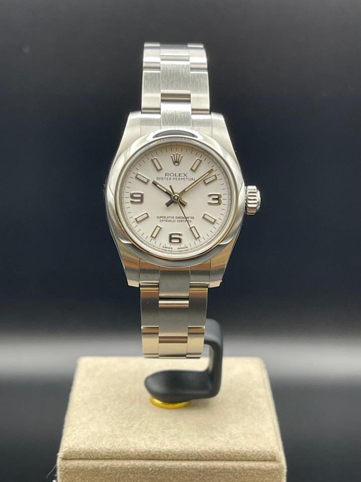 Rolex | Oyster Perpetual | 176200 | Steel | 26 x 29 mm | Steel | White | Automatic