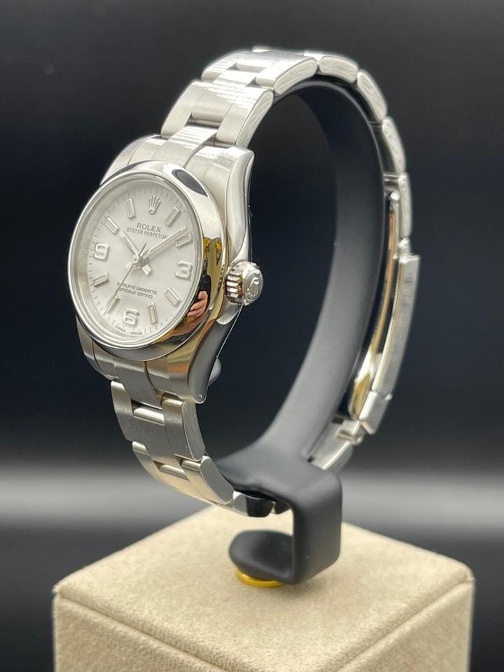 Rolex | Oyster Perpetual | 176200 | Steel | 26 x 29 mm | Steel | White | Automatic
