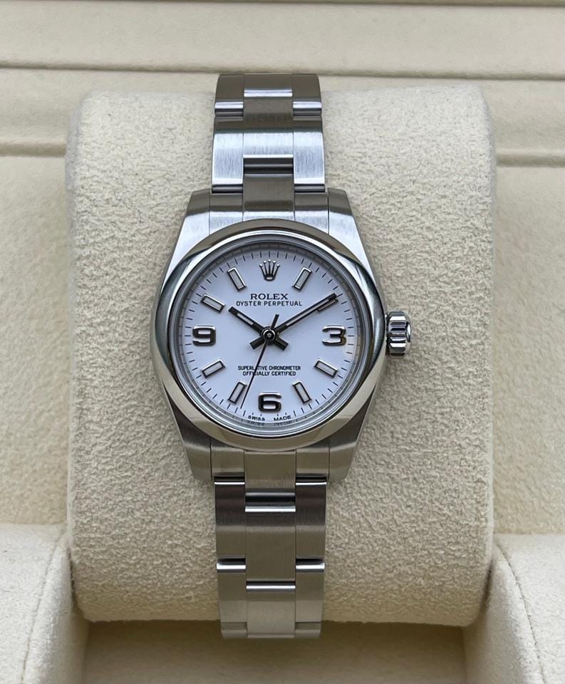 Rolex | Oyster Perpetual | 176200 | Steel | 26 x 29 mm | Steel | White | Automatic