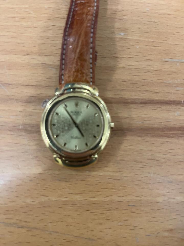 Rolex | Cellini | 6622 | Yellow gold | 33 mm | Gold | Quartz