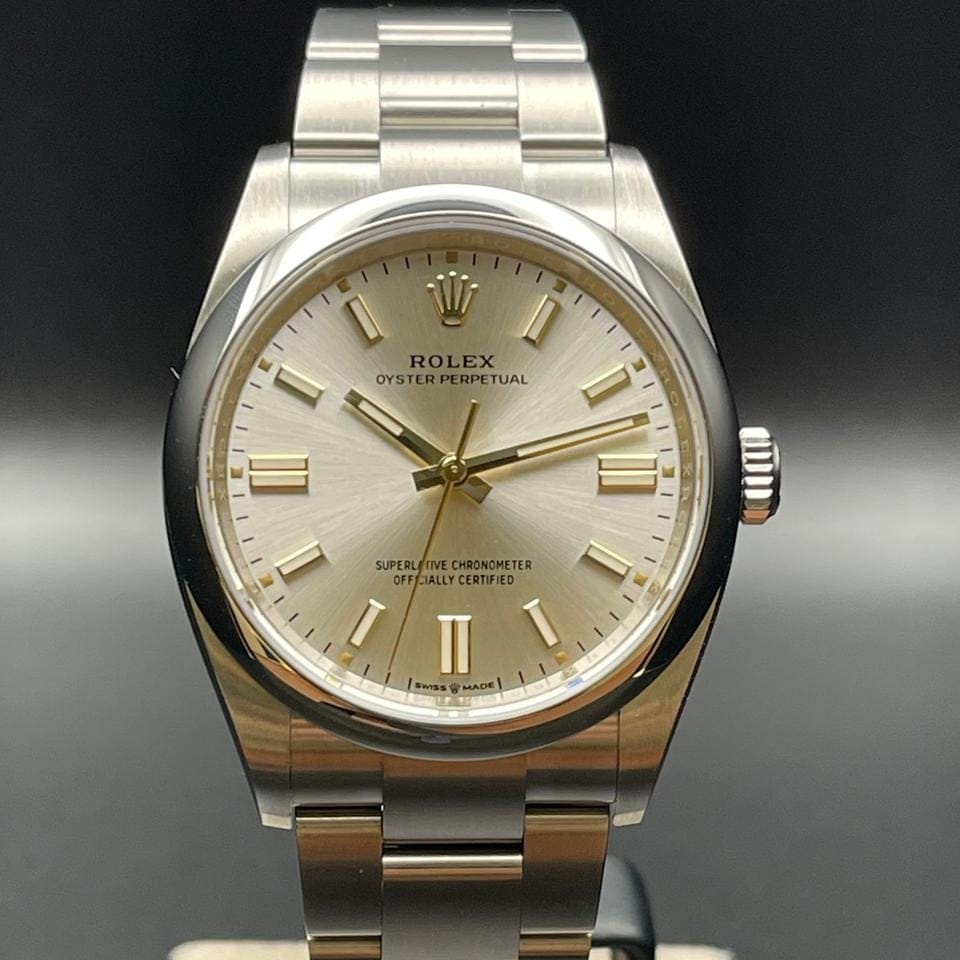 Rolex | Oyster Perpetual | 126000 | Steel | 36 mm | Steel | Silver | Automatic