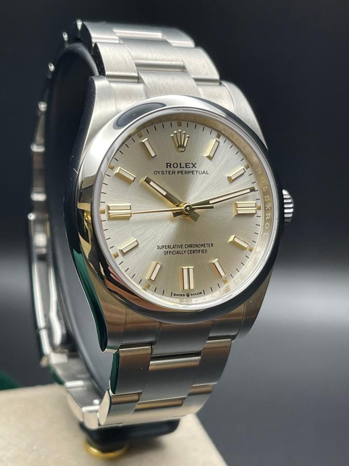 Rolex | Oyster Perpetual | 126000 | Steel | 36 mm | Steel | Silver | Automatic