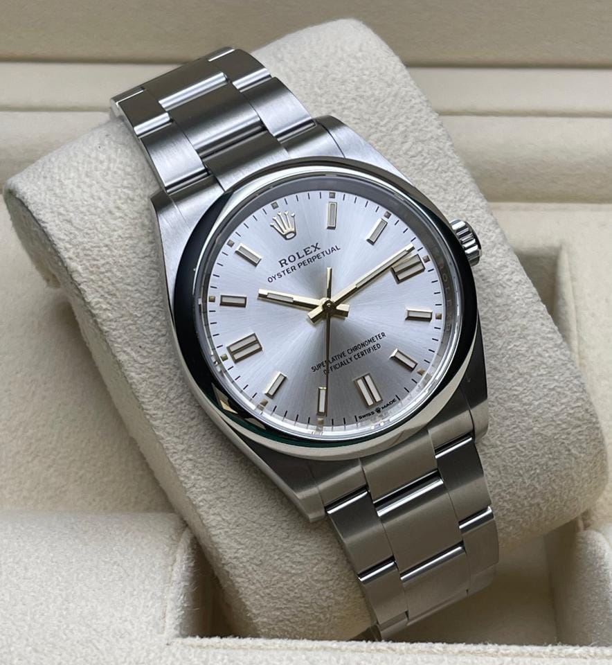 Rolex | Oyster Perpetual | 126000 | Steel | 36 mm | Steel | Silver | Automatic