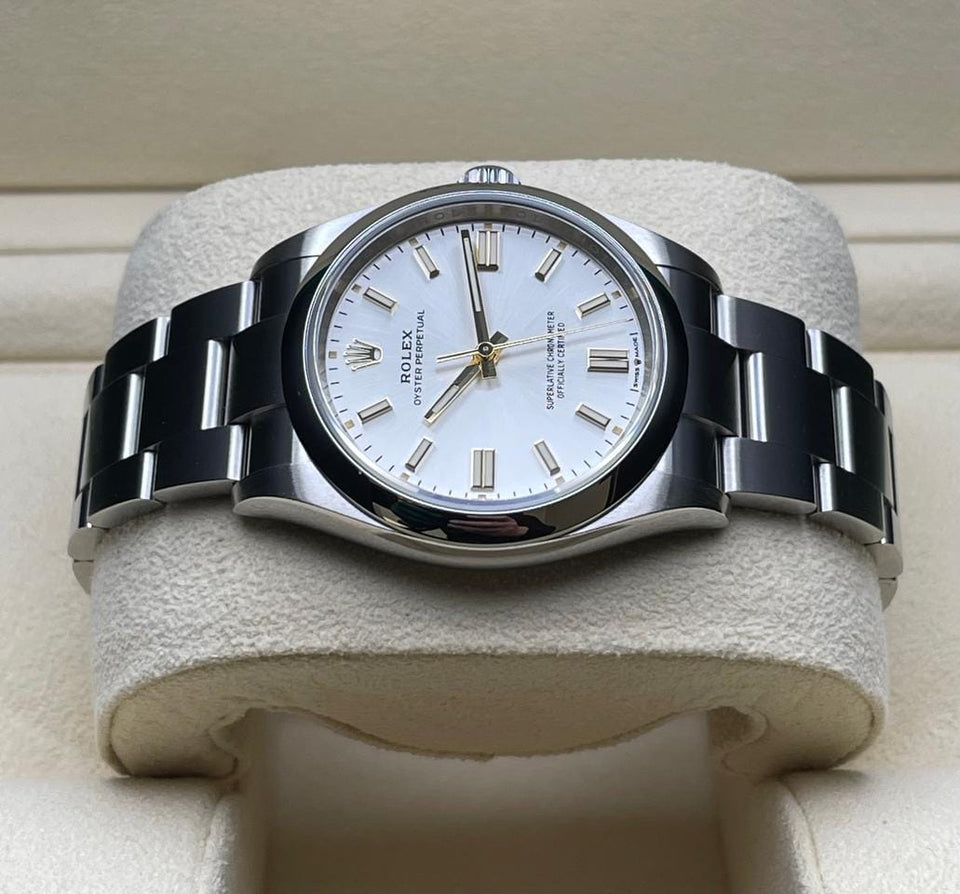 Rolex | Oyster Perpetual | 126000 | Steel | 36 mm | Steel | Silver | Automatic