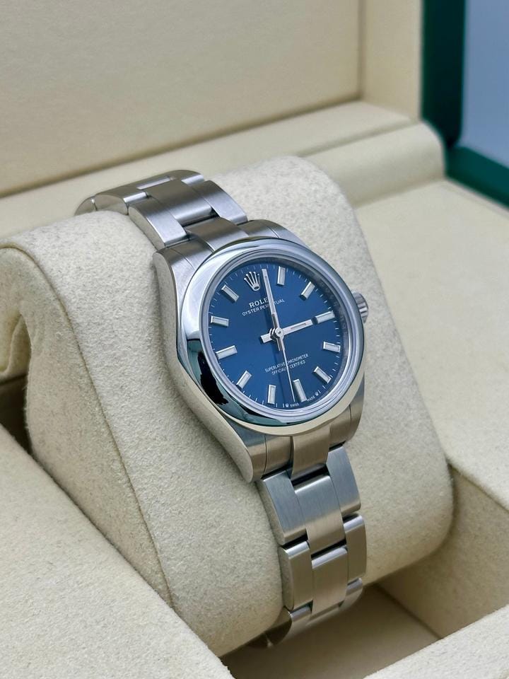 Rolex | Oyster Perpetual | 276200 | Steel | 28 x 33 mm | Steel | Blue | Automatic