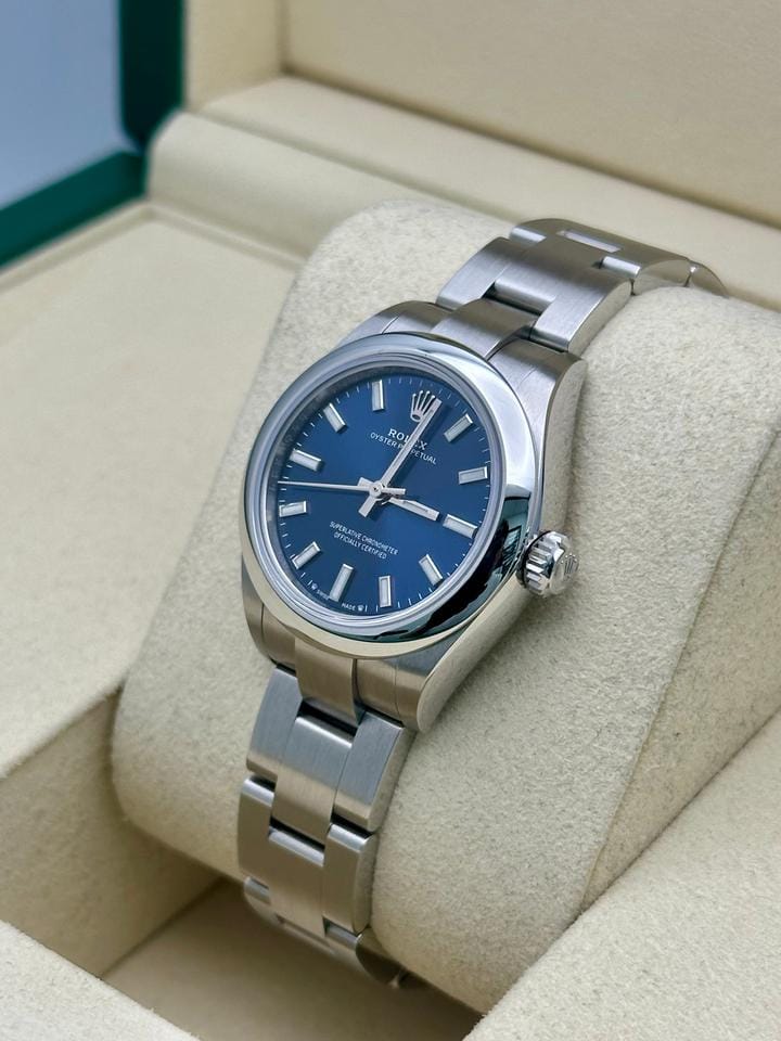Rolex | Oyster Perpetual | 276200 | Steel | 28 x 33 mm | Steel | Blue | Automatic