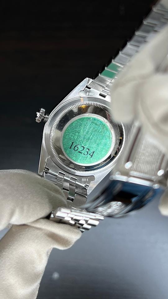 Rolex | Datejust | 16234 | Steel | 36 x 44 mm | Steel | Silver | Automatic