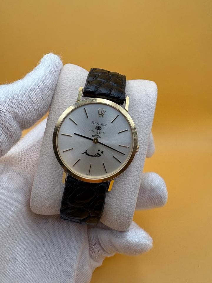 Rolex | Cellini | 4112 | Yellow gold | 32 x 38 mm | Leather | White | Manual winding