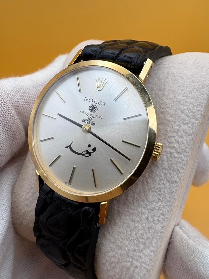 Rolex | Cellini | 4112 | Yellow gold | 32 x 38 mm | Leather | White | Manual winding