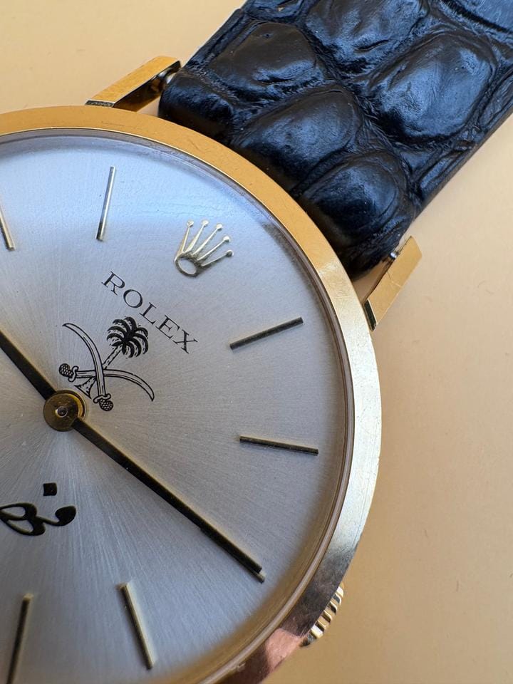 Rolex | Cellini | 4112 | Yellow gold | 32 x 38 mm | Leather | White | Manual winding