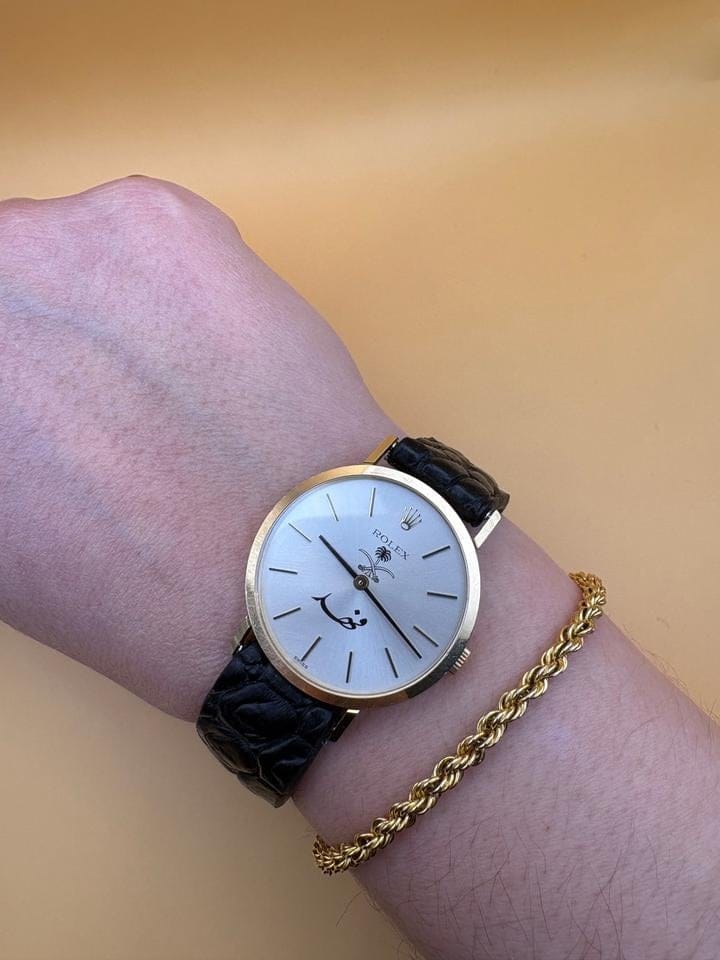 Rolex | Cellini | 4112 | Yellow gold | 32 x 38 mm | Leather | White | Manual winding
