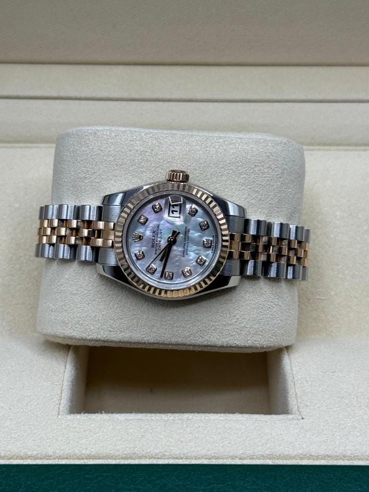 Rolex | Datejust | 179171 | Gold/Steel | 26 mm | Gold/Steel | Mother of pearl | Automatic