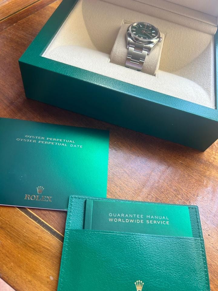 Rolex | Oyster Perpetual | 126000 | Steel | Green | Automatic