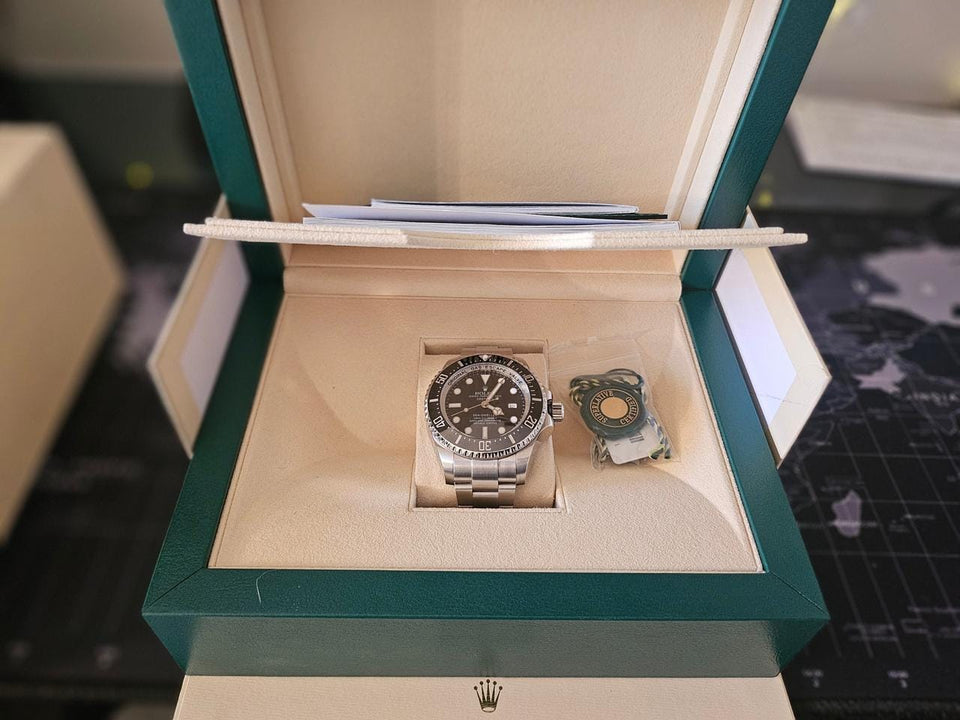 Rolex | Sea-Dweller | 116660 | 44 mm | Steel | Automatic