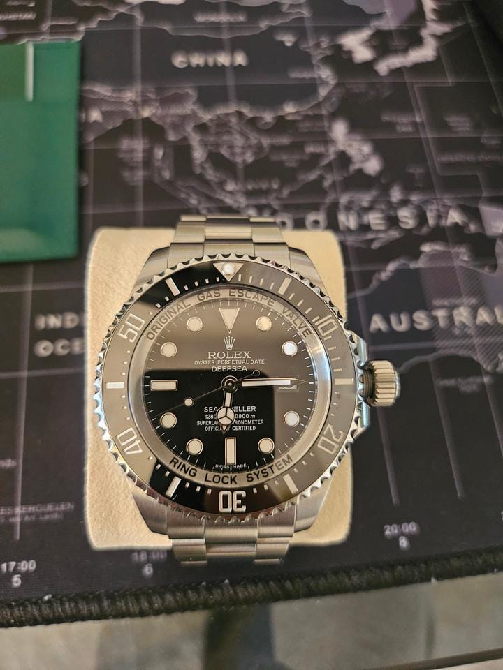Rolex | Sea-Dweller | 116660 | 44 mm | Steel | Automatic