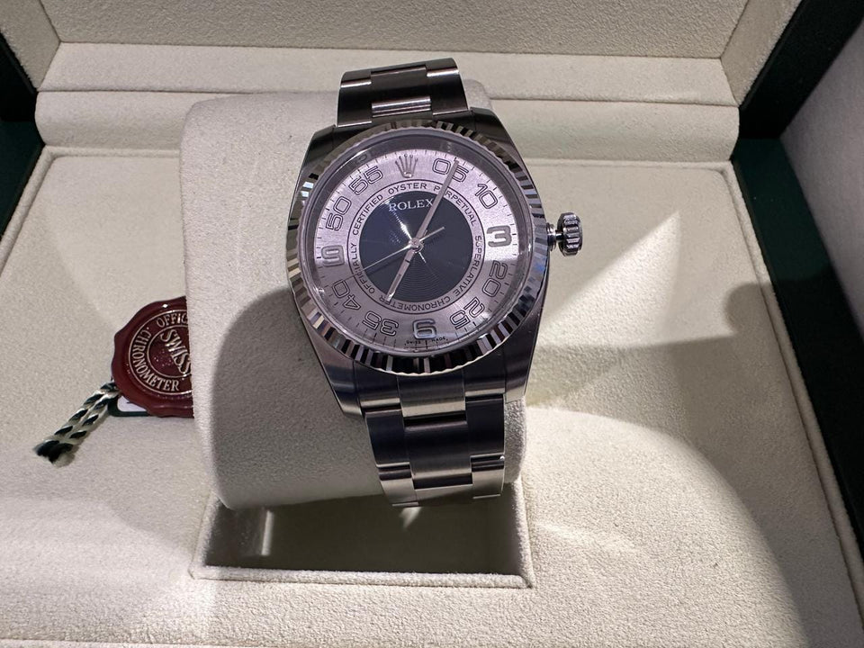 Rolex | Oyster Perpetual | 116000 | Steel | 36 mm | Steel | Silver (solid) | Automatic