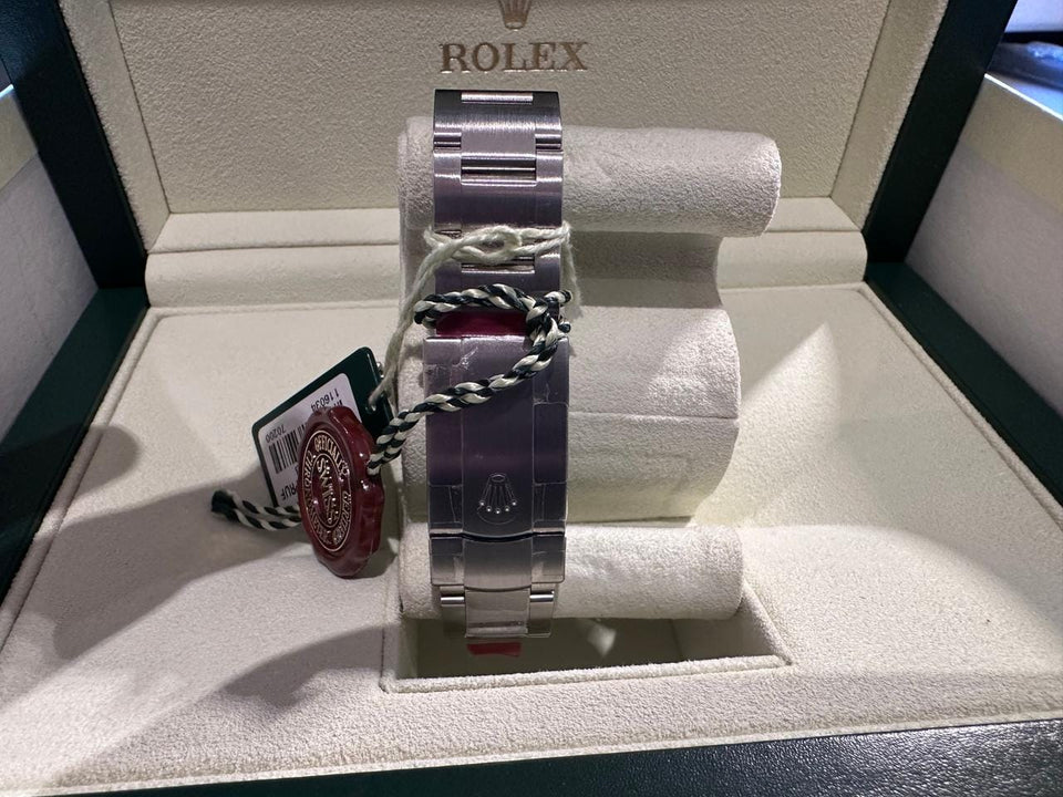 Rolex | Oyster Perpetual | 116000 | Steel | 36 mm | Steel | Silver (solid) | Automatic
