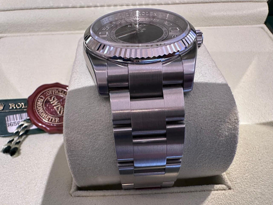 Rolex | Oyster Perpetual | 116000 | Steel | 36 mm | Steel | Silver (solid) | Automatic