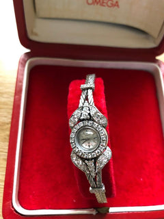 Omega19840703 FULL SET. BOX PAPERS ETC. MINT CONDITION. 18 K W GOLD