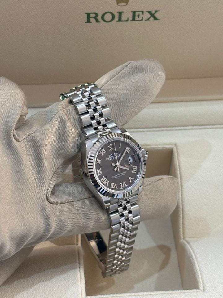 Rolex | Datejust | 279174 GREY ROMAN JUB | White gold | 28 mm | Steel | Grey | Automatic