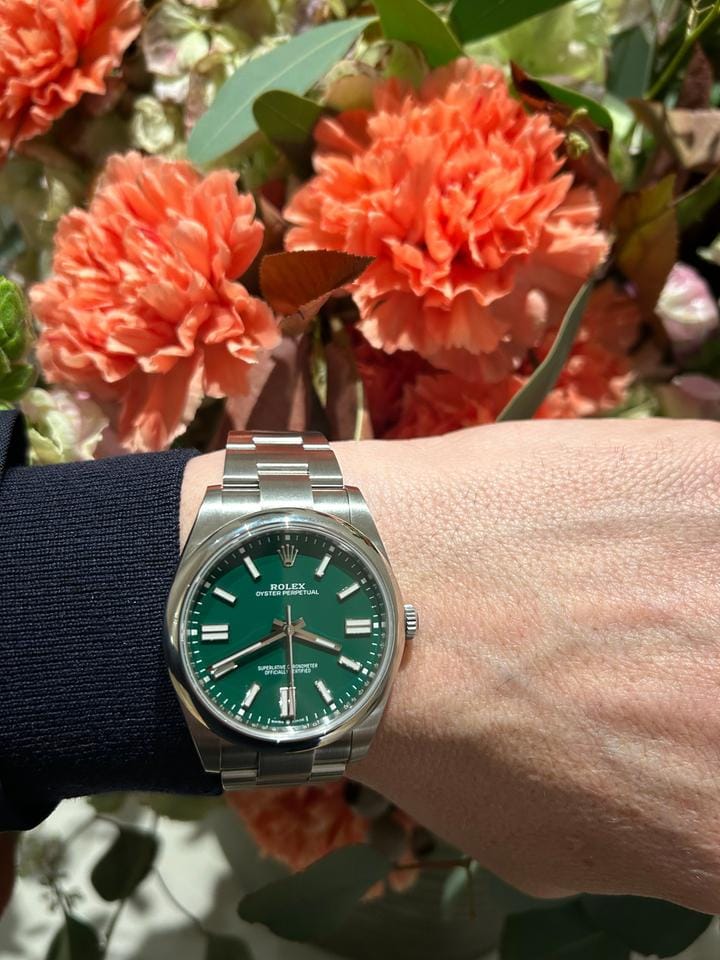 Rolex | Oyster Perpetual | 1100 | Steel | 41 mm | Steel | Green | Automatic