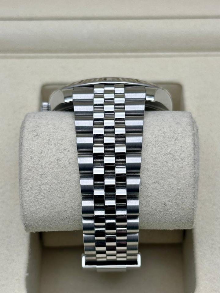 Rolex | Datejust | 126234 | Steel | 36 mm | Steel | Silver (solid) | Automatic