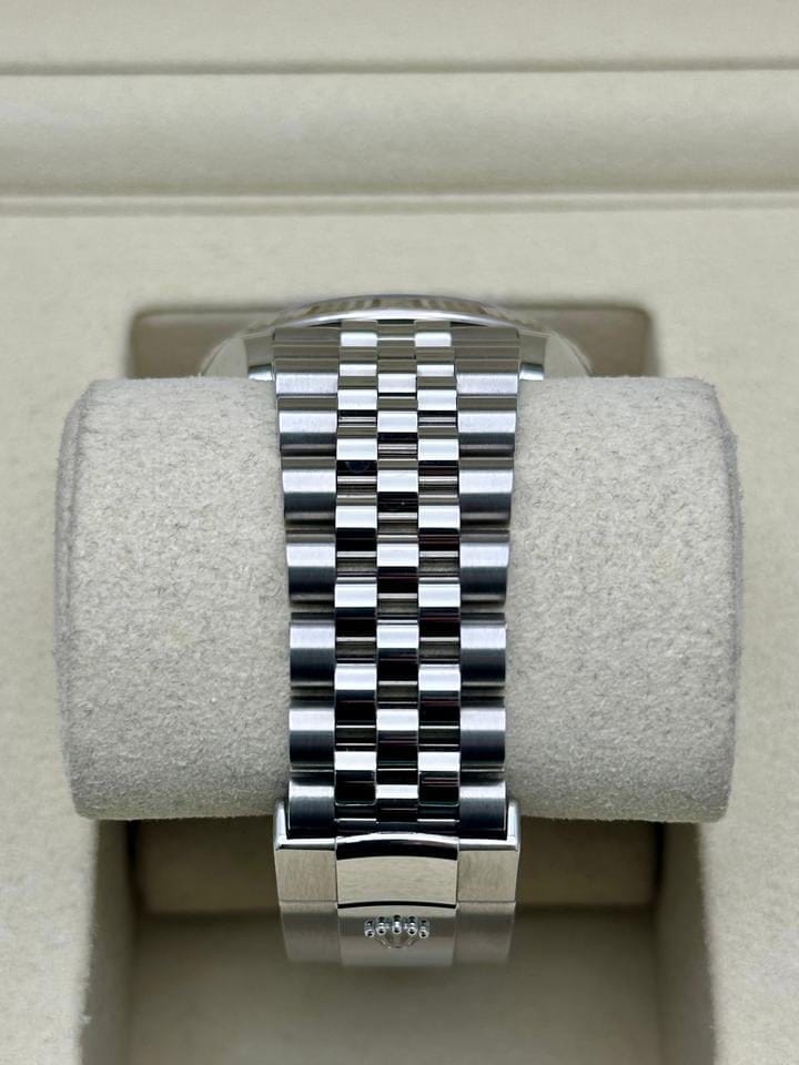 Rolex | Datejust | 126234 | Steel | 41 mm | Steel | Black | Automatic