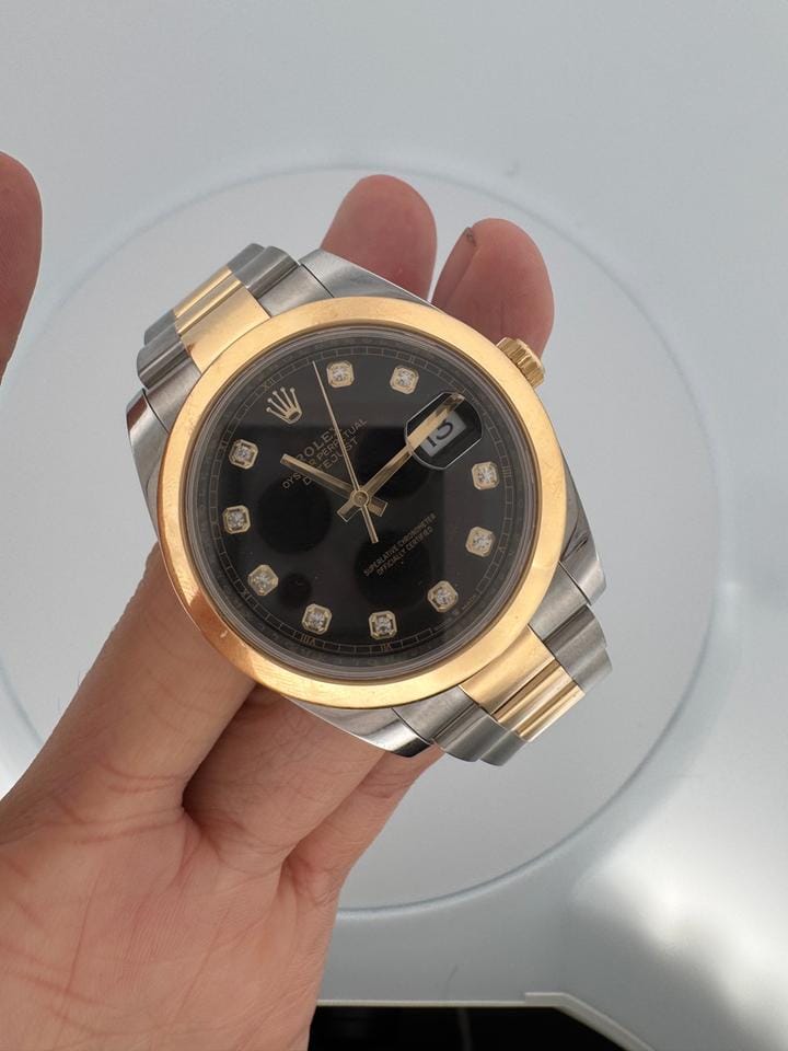 Rolex | Datejust | 126303 | Yellow gold | 41 mm | Gold/Steel | Black | Automatic