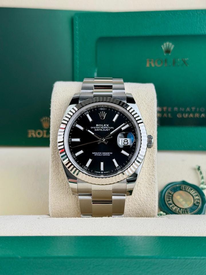 Rolex | Datejust | 126334 | Gold/Steel | 41 mm | Steel | Black | Automatic