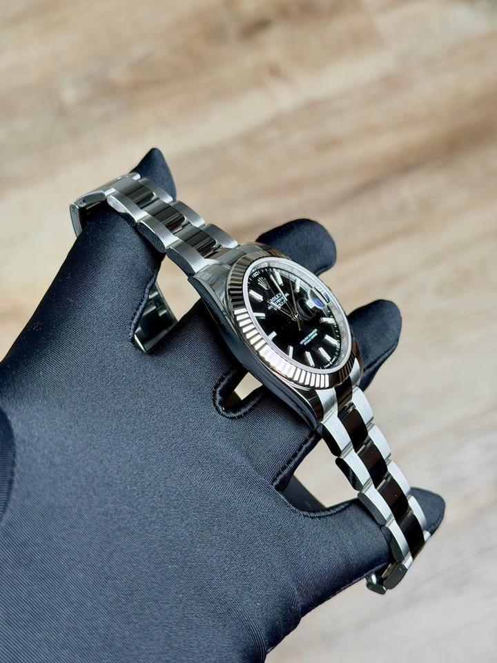 Rolex | Datejust | 126334 | Gold/Steel | 41 mm | Steel | Black | Automatic