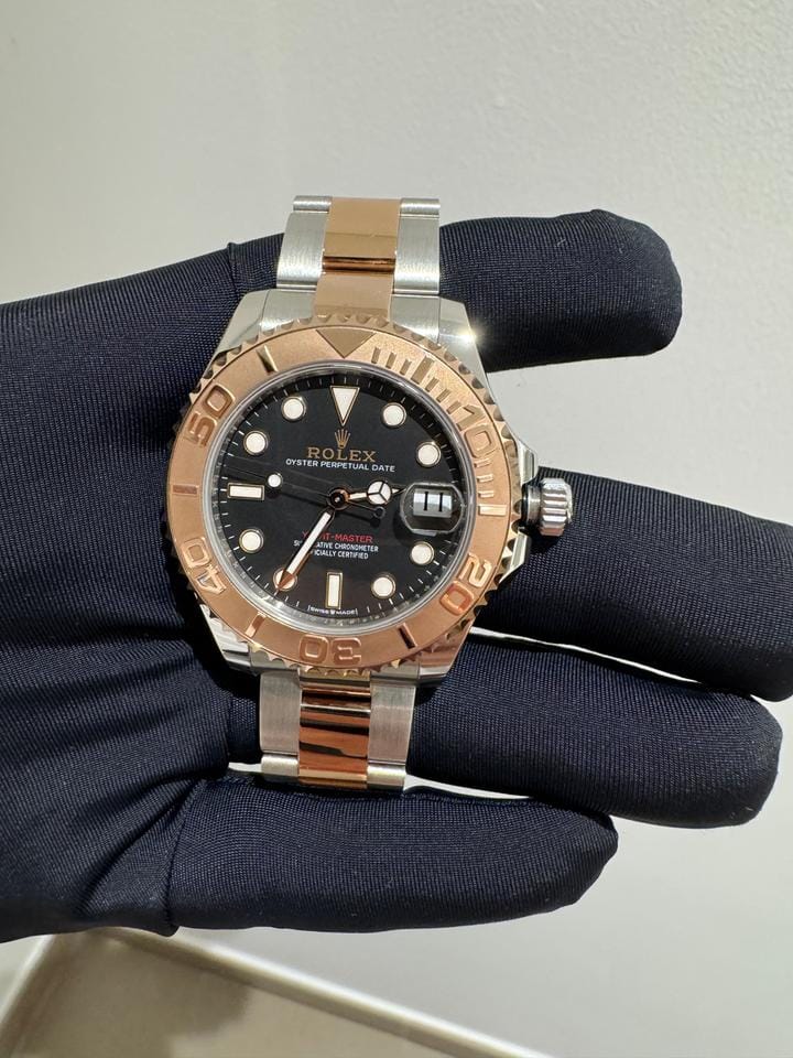 Rolex | Yacht-Master | 268621 | Rose gold | 37 mm | Gold/Steel | Black | Automatic