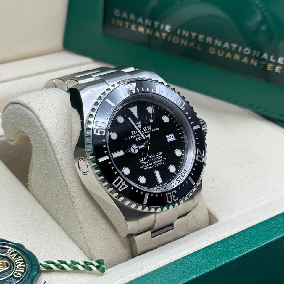 Rolex | Sea-Dweller | 126660-0002 | Steel | 44 mm | Steel | Black | Automatic