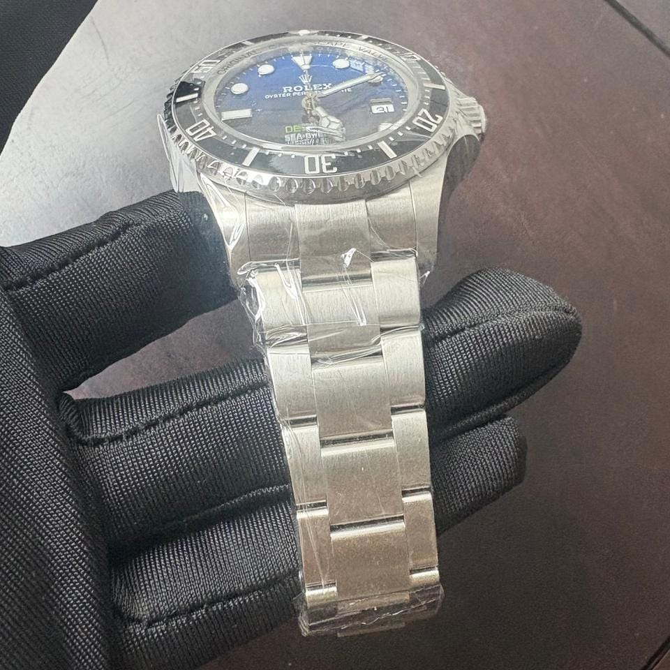 Rolex | Sea-Dweller | 136660-0003 | Steel | 44 mm | Steel | Black | Automatic