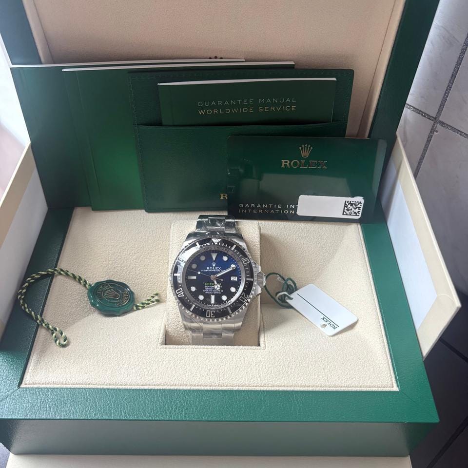 Rolex | Sea-Dweller | 136660-0003 | Steel | 44 mm | Steel | Black | Automatic