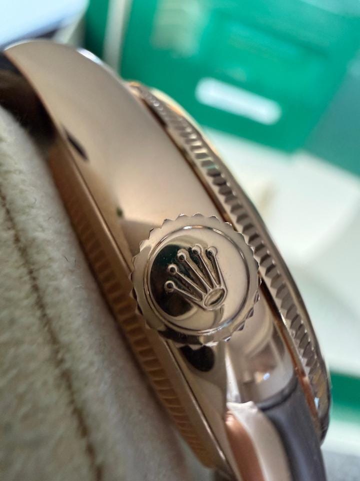 Rolex | Cellini | 50525 | Rose gold | 39 mm | Leather | Silver | Automatic