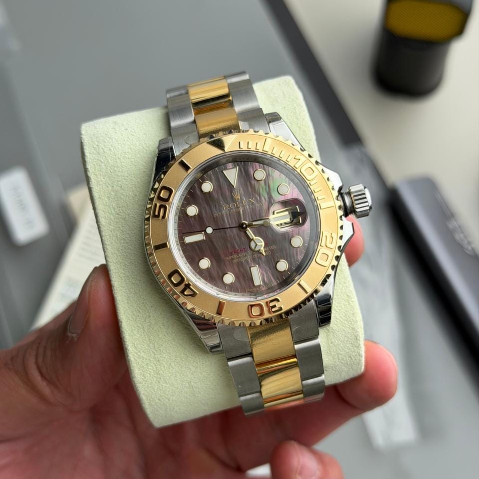 Rolex | Yacht-Master | 16623 | Gold/Steel | 40 mm | Gold/Steel | Mother of pearl | Automatic