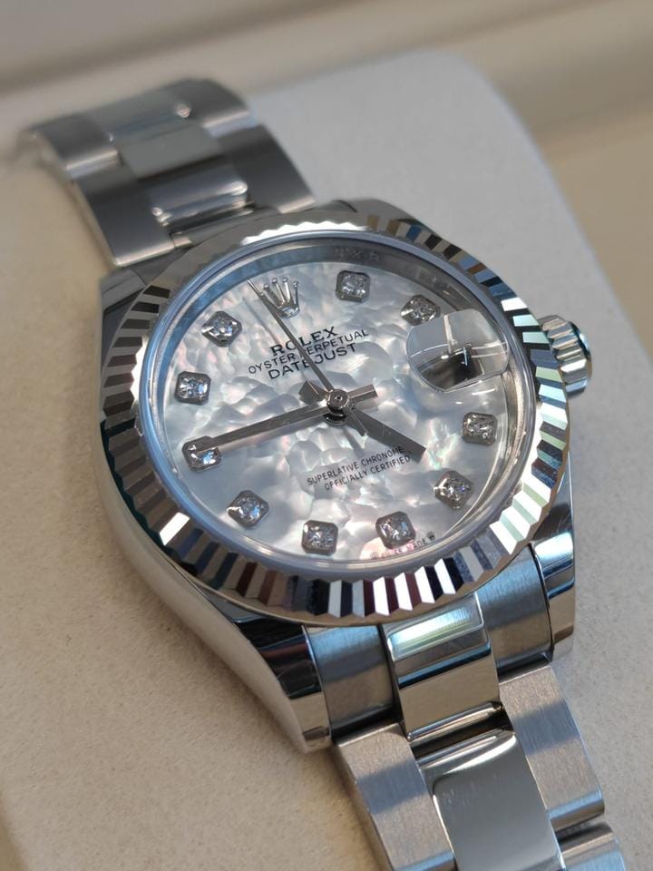 Rolex | Datejust | 279174NG WHITE OYS | Gold/Steel | 28 mm | Steel | Silver | Automatic