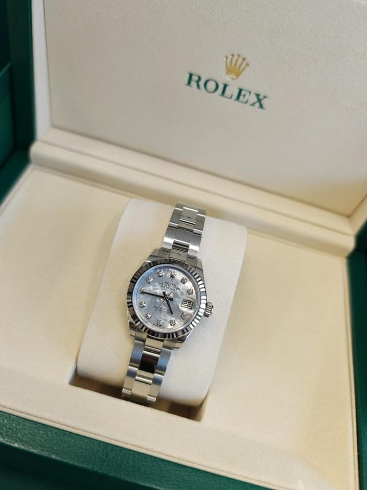 Rolex | Datejust | 279174NG WHITE OYS | Gold/Steel | 28 mm | Steel | Silver | Automatic