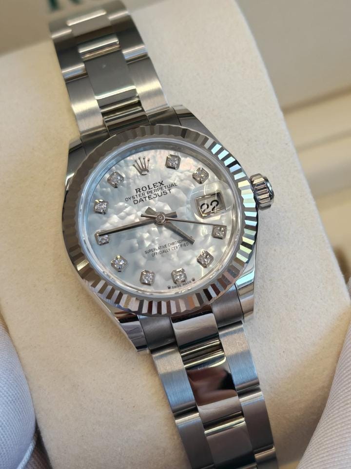 Rolex | Datejust | 279174NG WHITE OYS | Gold/Steel | 28 mm | Steel | Silver | Automatic