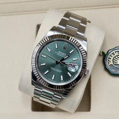 Rolex | Datejust | 126334 | White gold | 41 mm | Steel | Green | Automatic