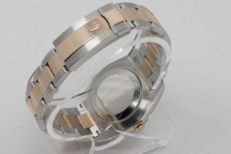 Rolex | Datejust | 126331 | Rose gold | 41 mm | Gold/Steel | Mother of pearl | Automatic